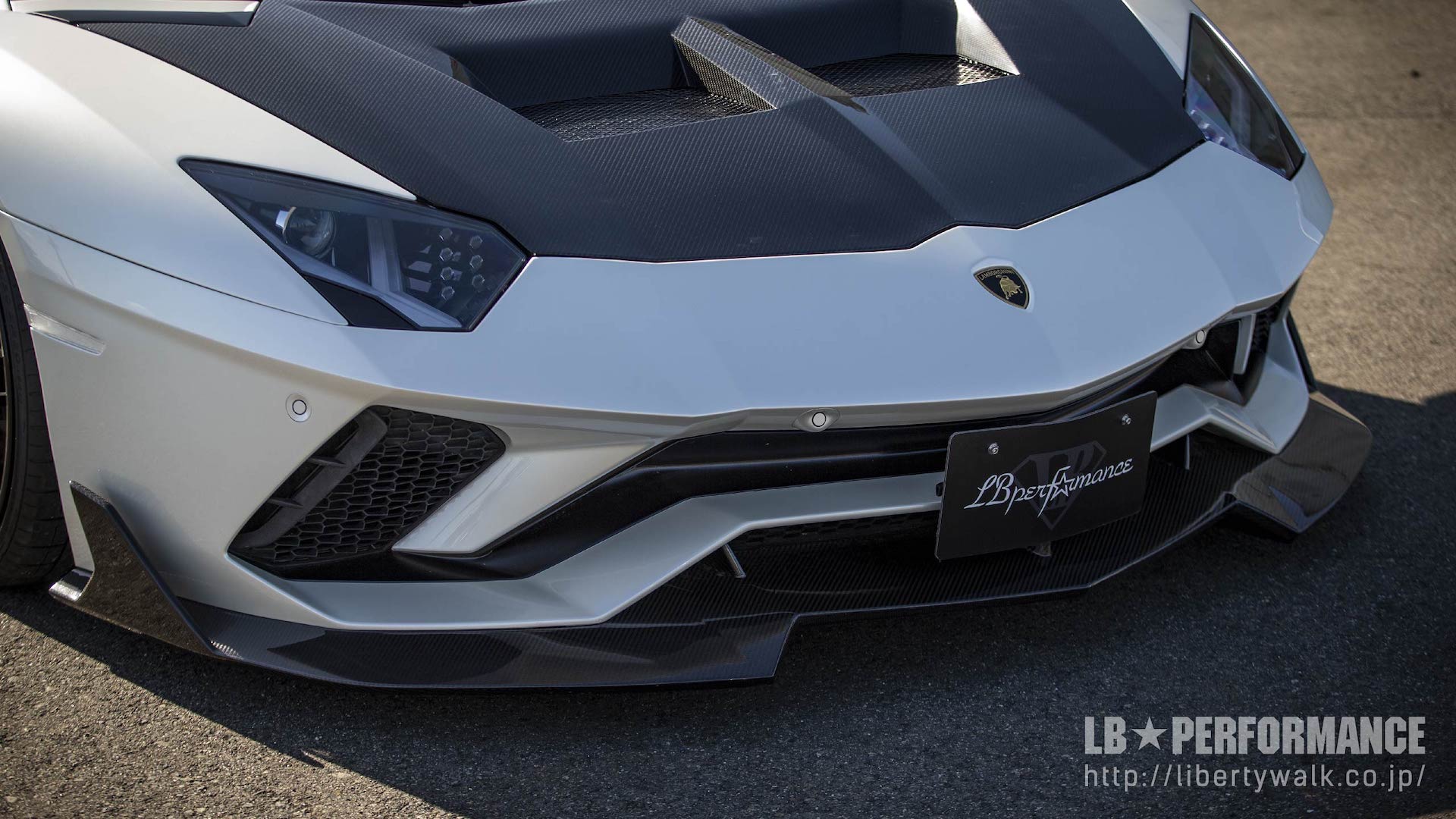 LB★PERFORMANCE Lamborghini AVENTADOR S