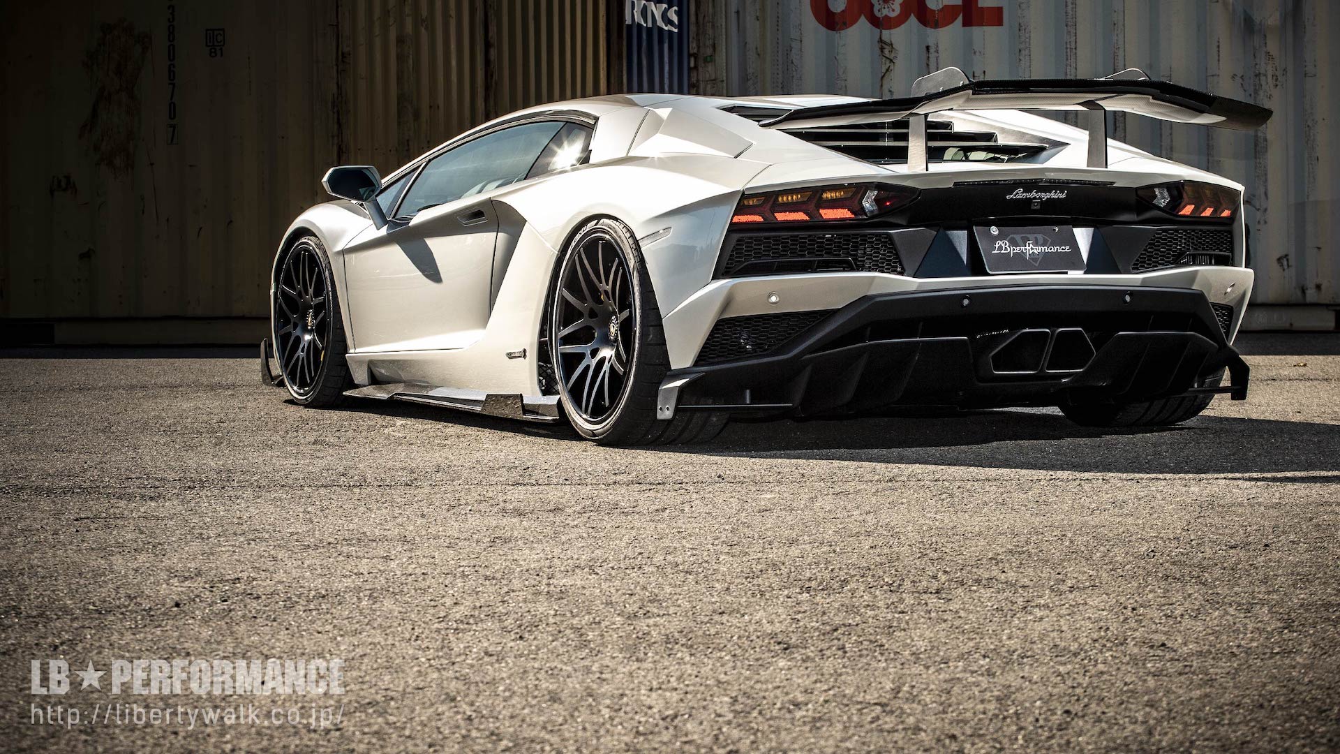 LB★PERFORMANCE Lamborghini AVENTADOR S