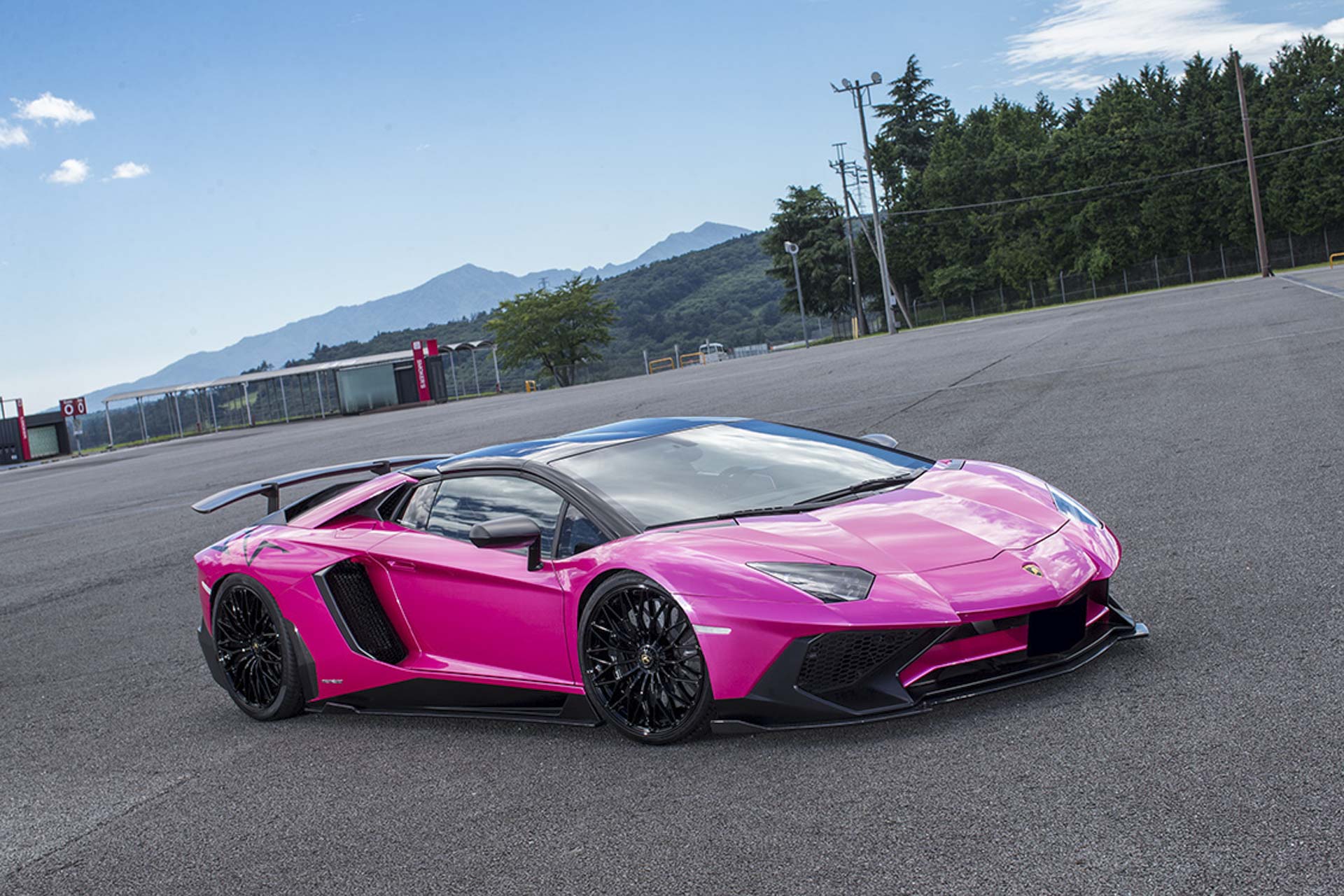 LB★PERFORMANCE Lamborghini AVENTADOR SV