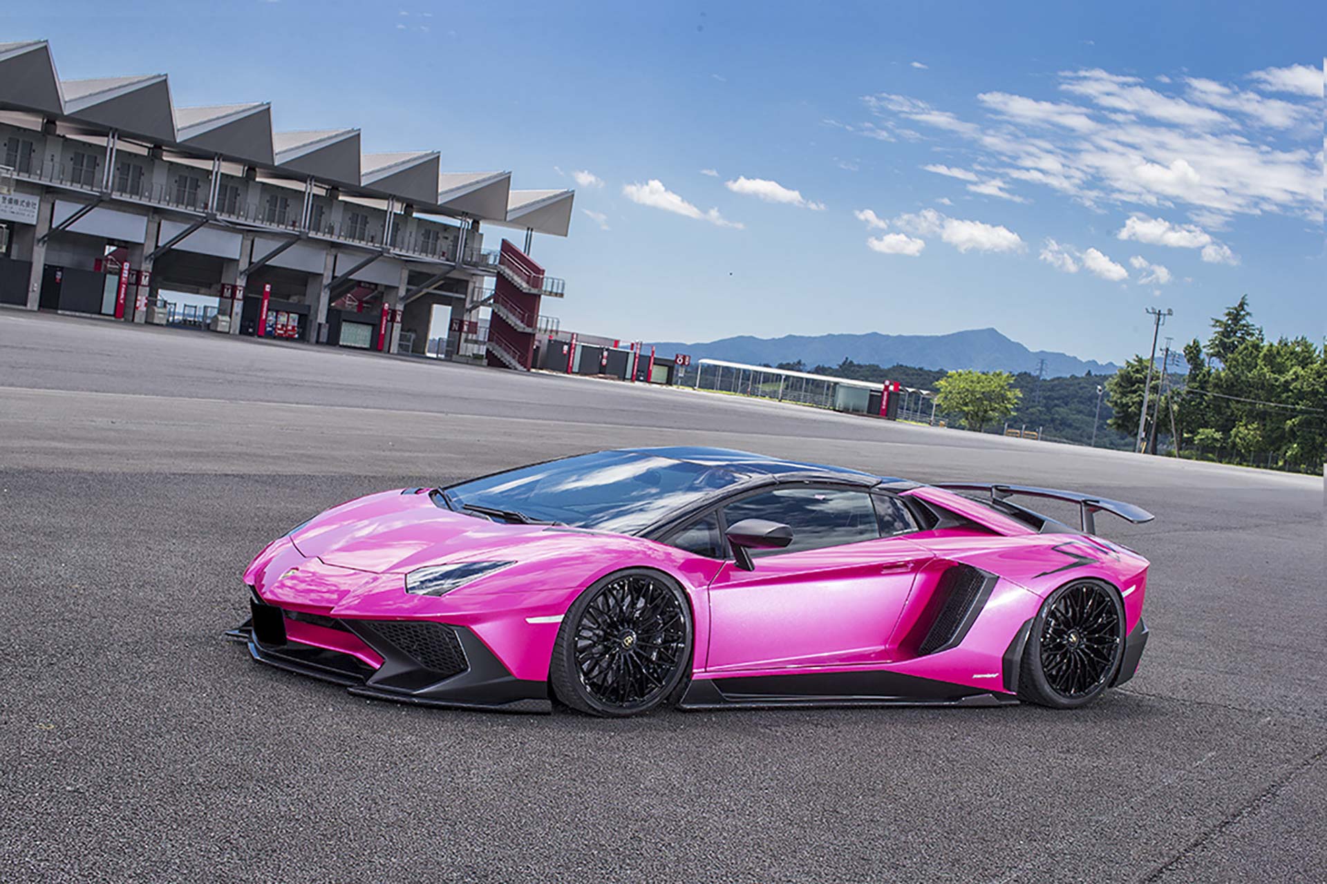 LB★PERFORMANCE Lamborghini AVENTADOR SV