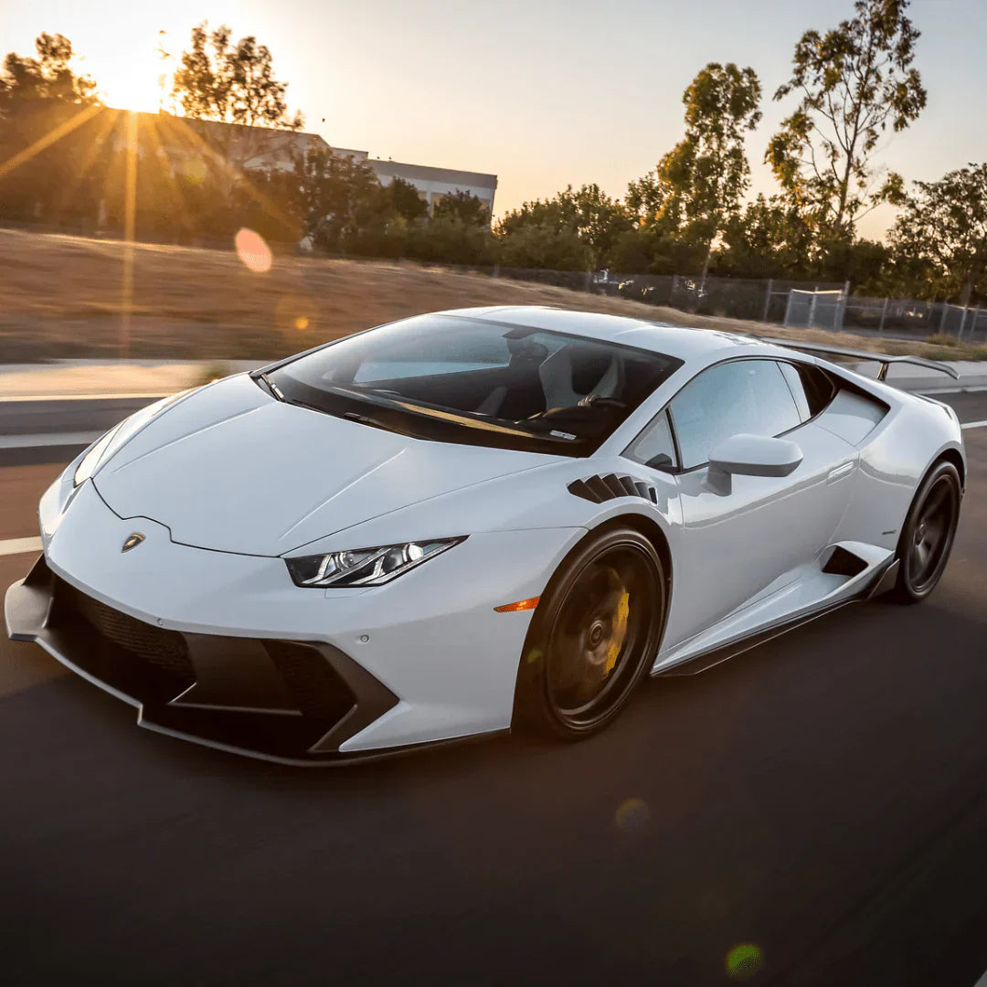 LAMBORGHINI HURACAN NOVARA EDIZIONE AERO FRONT FENDERS W/INTEGRATED VENTS AND SPLASH SHIELDS (2X2 GLOSS CARBON) - [The Exotic Hub]