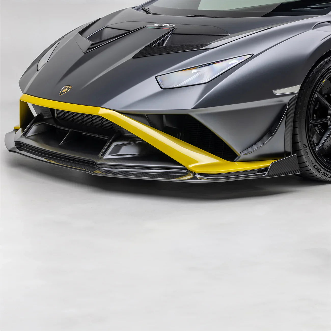 HURACAN STO AERO FRONT SPOILER CARBON FIBER - [The Exotic Hub]
