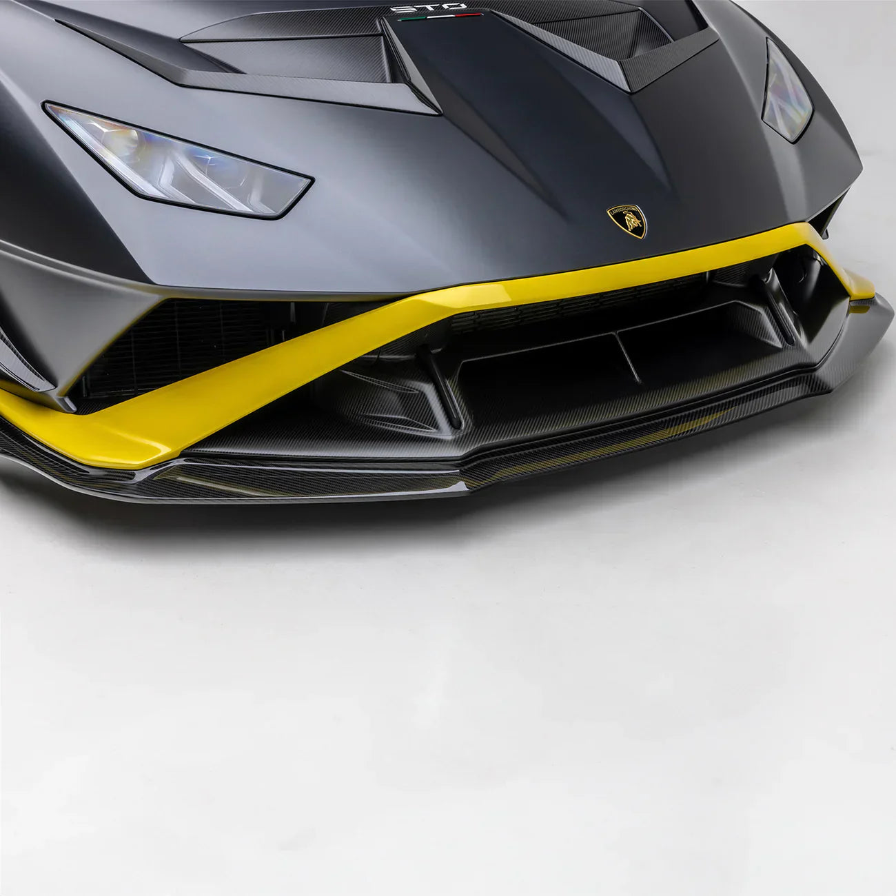 HURACAN STO AERO FRONT SPOILER CARBON FIBER - [The Exotic Hub]