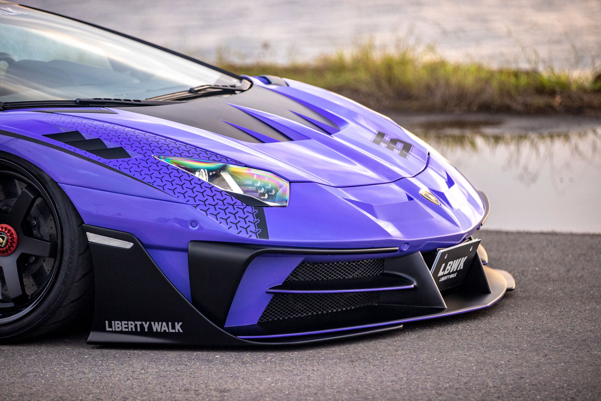 LB-Silhouette WORKS AVENTADOR GT Evo