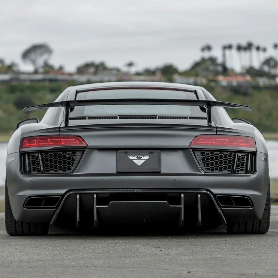 AUDI R8 CARBON FIBER REAR DIFFUSER